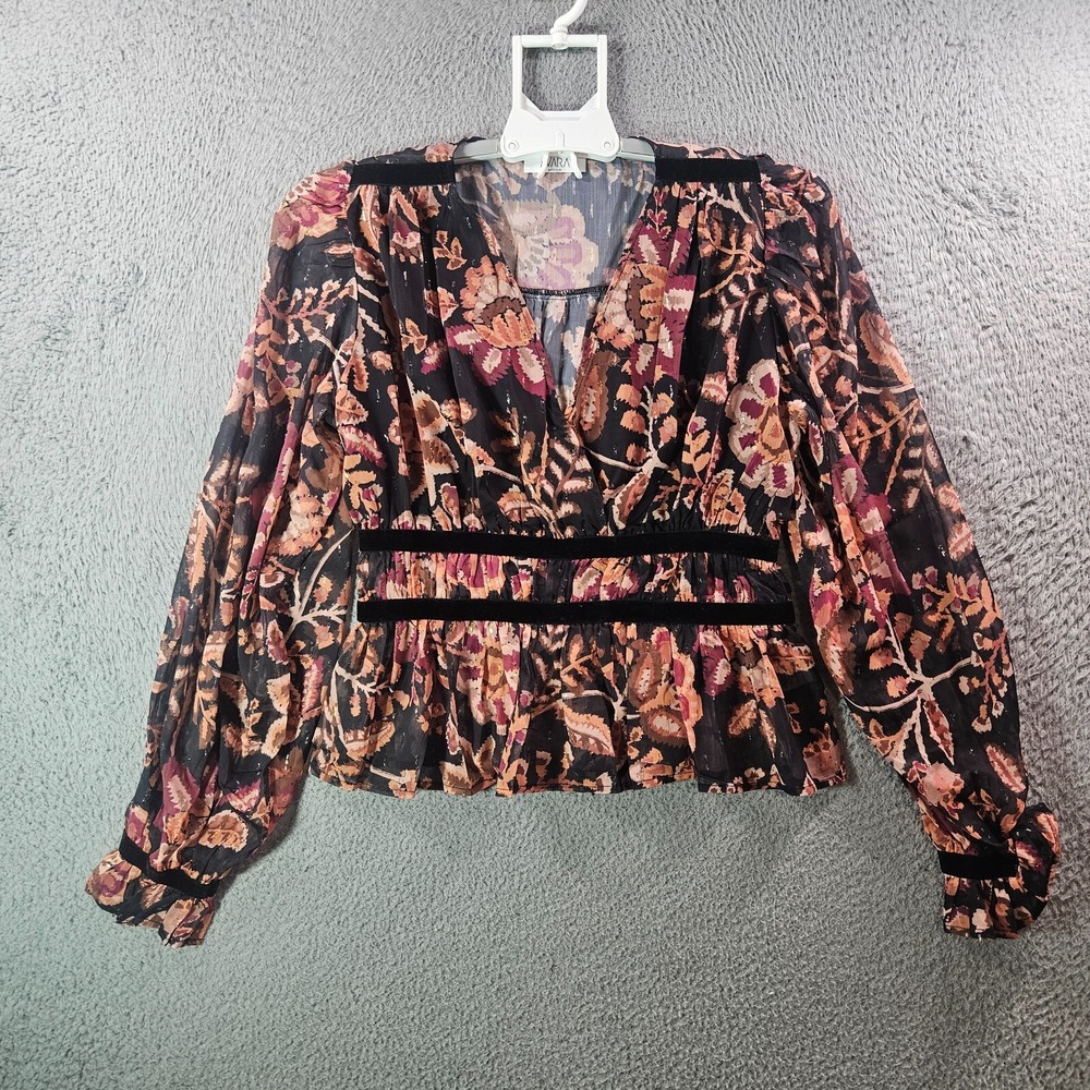 NWOT Avara Wrap Top Women Medium Elastic Waist Floral Black Earth Tone